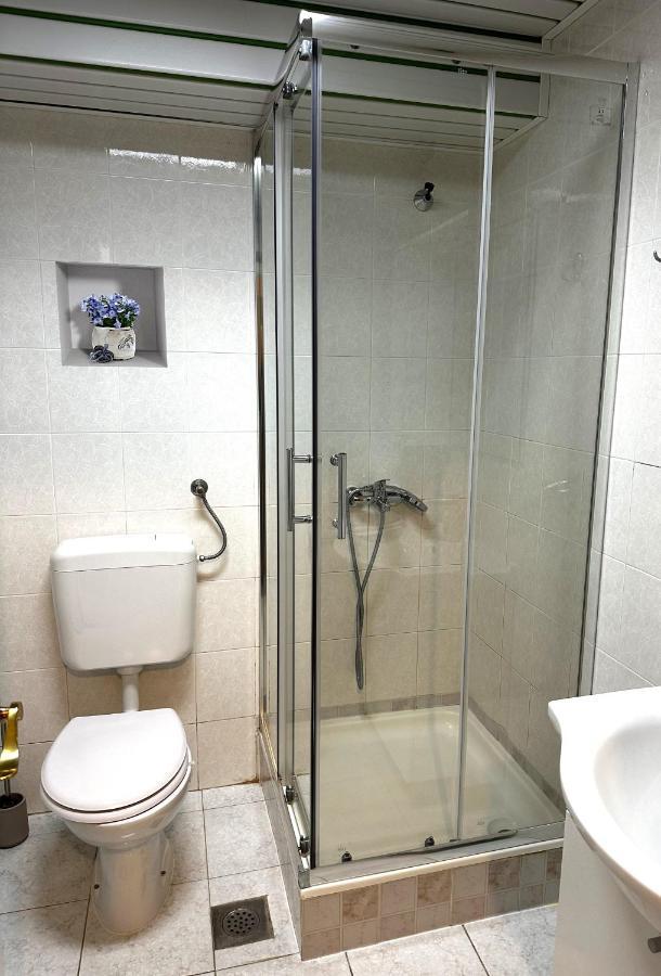 Emily Deluxe Superior 5 Star Studio Apartment, Your Piece Of Heaven With Sea & Park View Novigrad  ภายนอก รูปภาพ